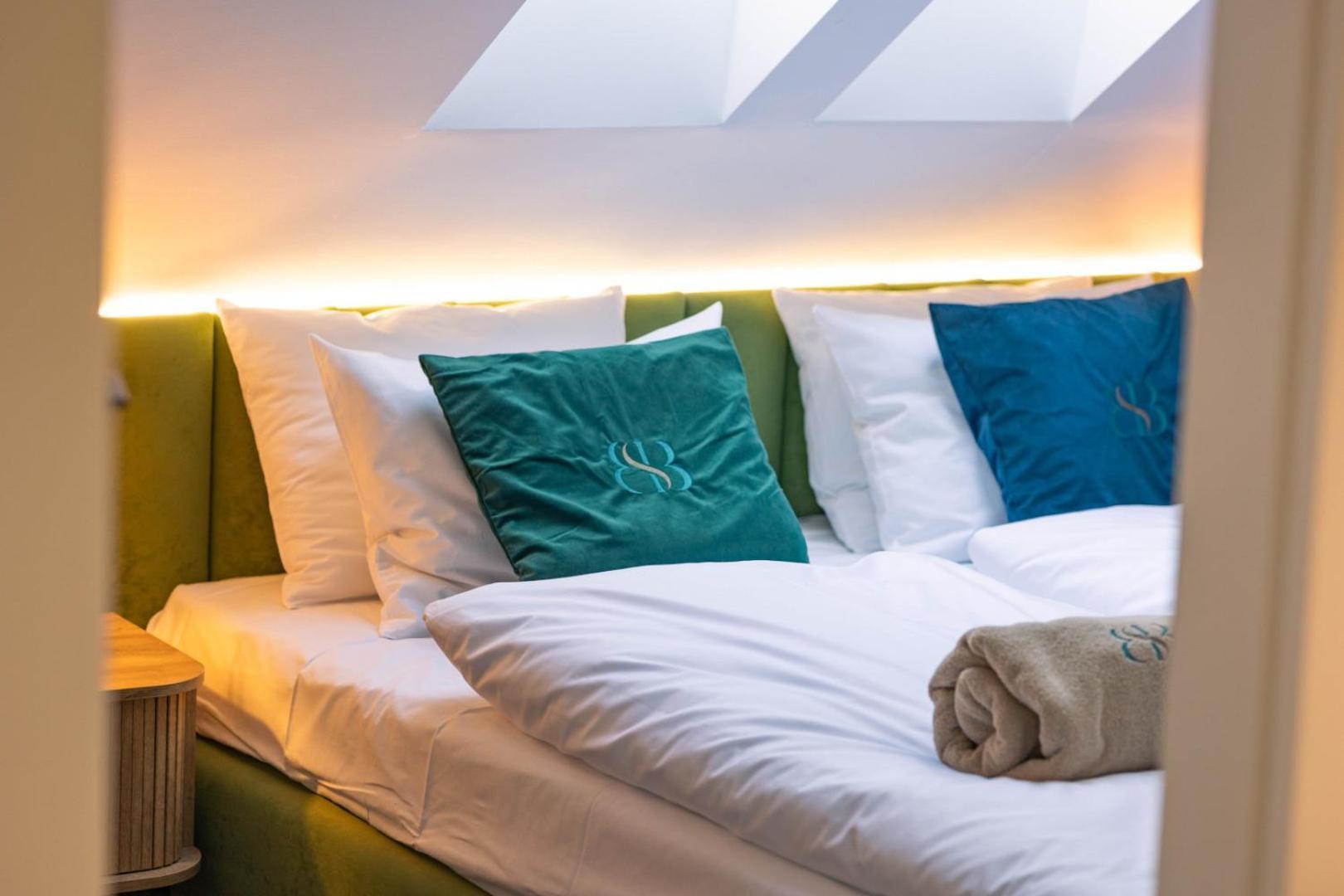 Boulevard Boutique Suites เวบา ภายนอก รูปภาพ