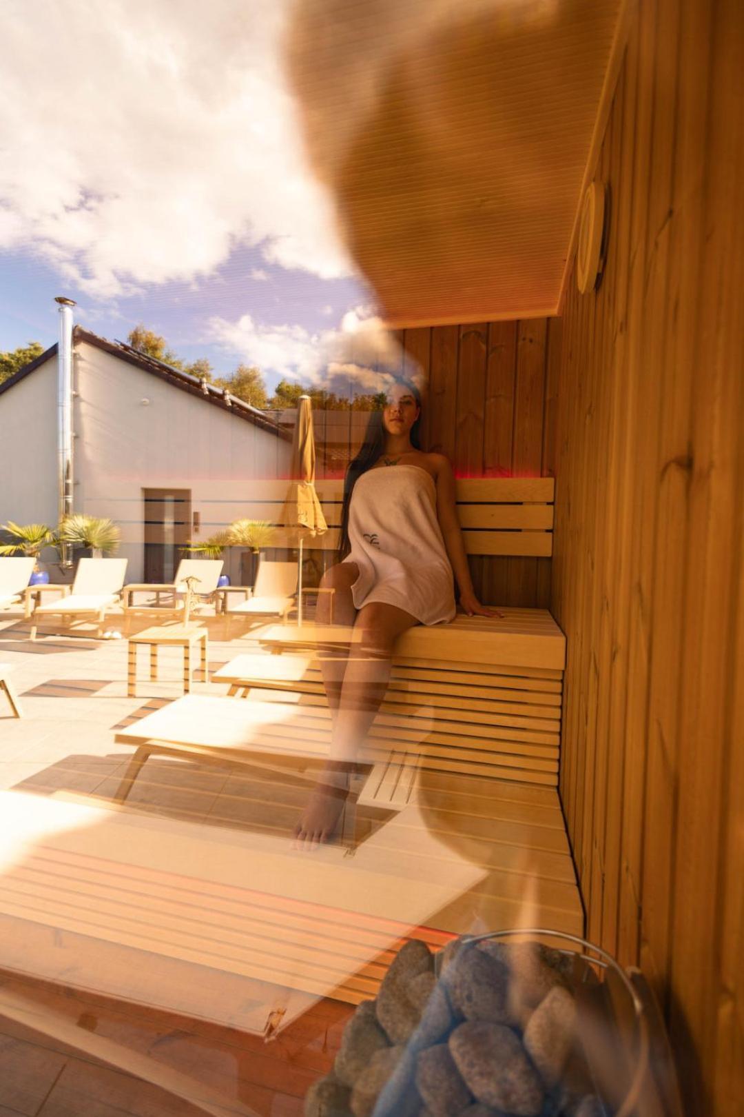Boulevard Boutique Suites เวบา ภายนอก รูปภาพ